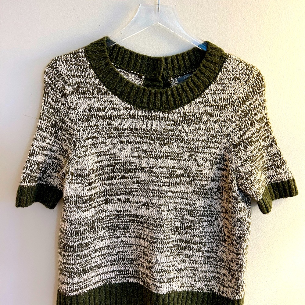 Anthropologie sweater. Size S.  Green/cream